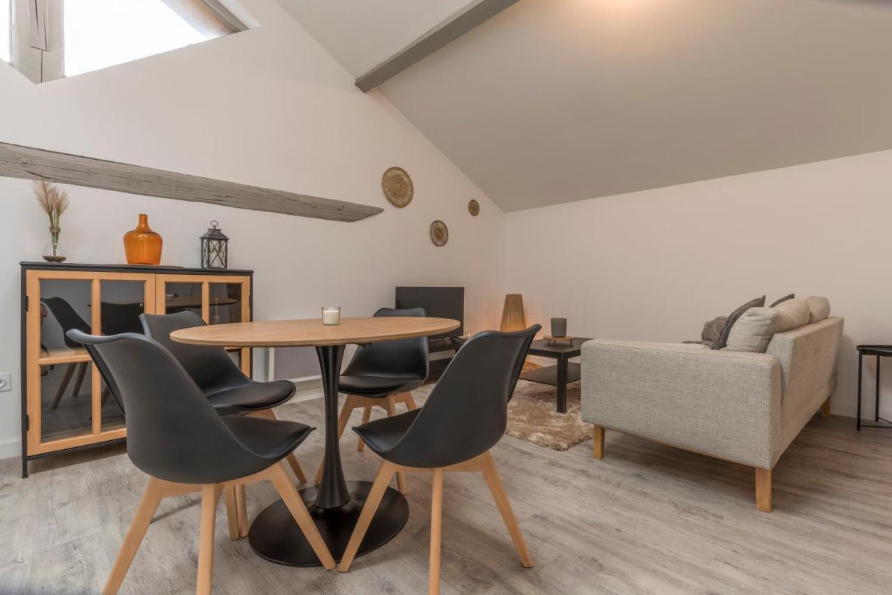 Atypique - 2 Chambres Avec Salles De Bains, Cuisine Equipee, Parking Gratuit Кастельсарразен Екстер'єр фото