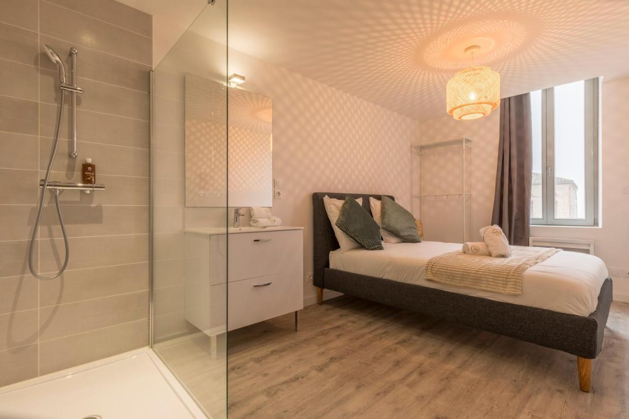 Atypique - 2 Chambres Avec Salles De Bains, Cuisine Equipee, Parking Gratuit Кастельсарразен Екстер'єр фото